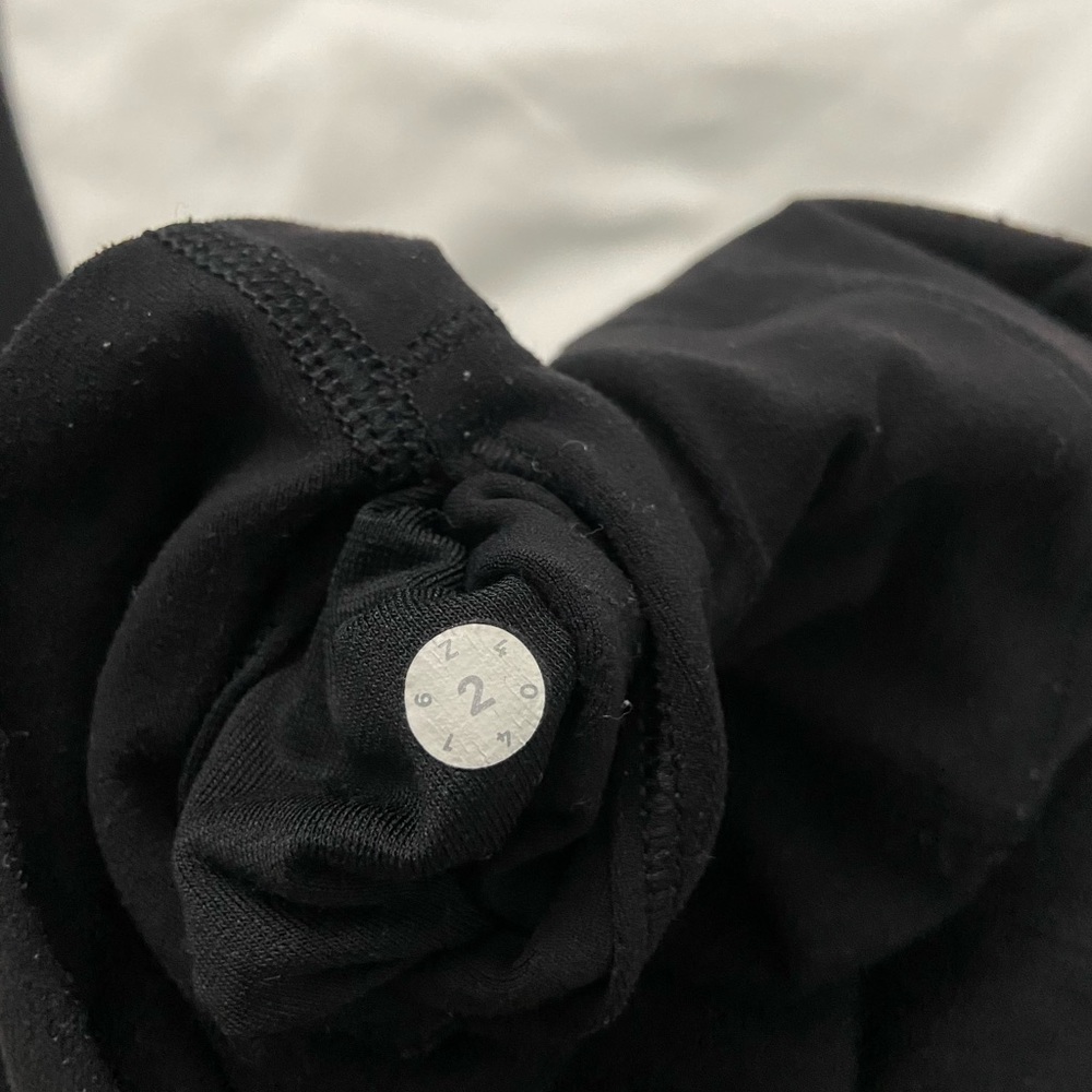(SOLD) Black Lululemon Align Leggings - Picture 3 of 3